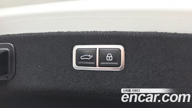 Genesis G80 2022 — photo 37