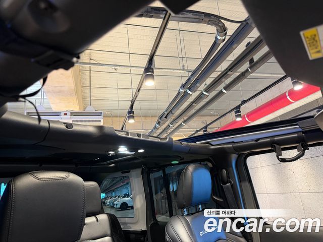 Jeep Wrangler 2023 — photo 10