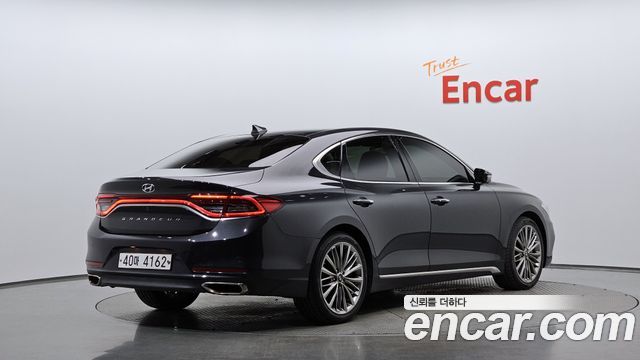 Hyundai Grandeur 2017 — photo 2