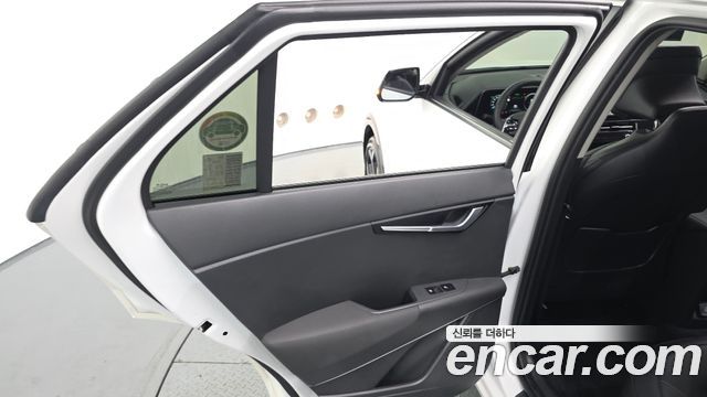 Kia Niro 2024 — photo 15