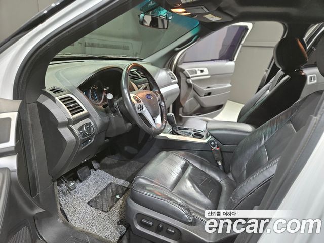 Ford Explorer 2013 — photo 11