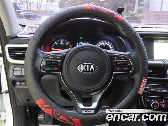 Kia K5 2016 — photo 9
