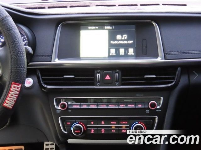 Kia K5 2016 — photo 10
