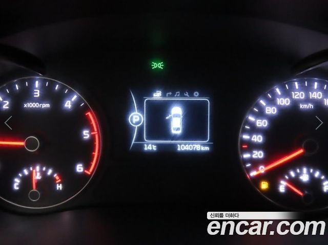 Kia K5 2016 — photo 12