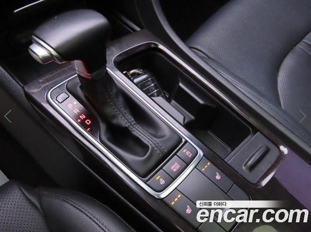 Kia K5 2016 — photo 16