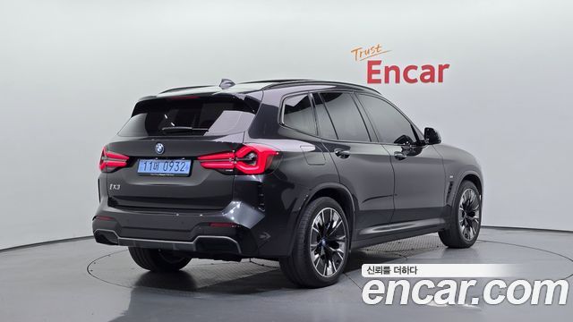 BMW iX3 2024 — photo 2