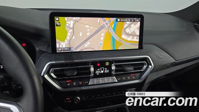 BMW iX3 2024 — photo 18