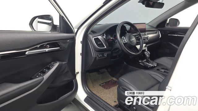 Kia Seltos 2022 — photo 10