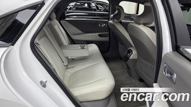 Hyundai Ioniq6 2023 — photo 18