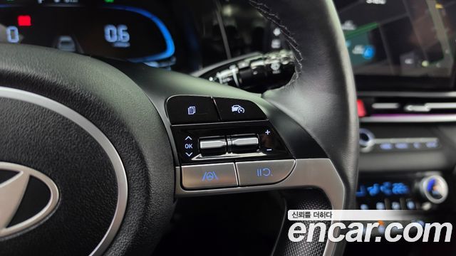 Hyundai AVANTE 2025 — photo 18