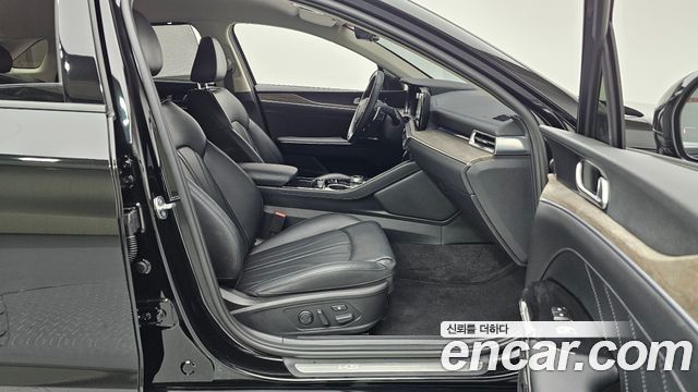 Kia K5 2023 — photo 11