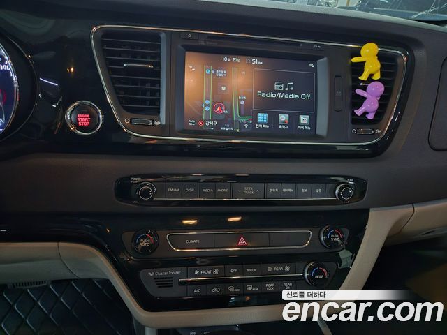 Kia Canival 2018 — photo 14