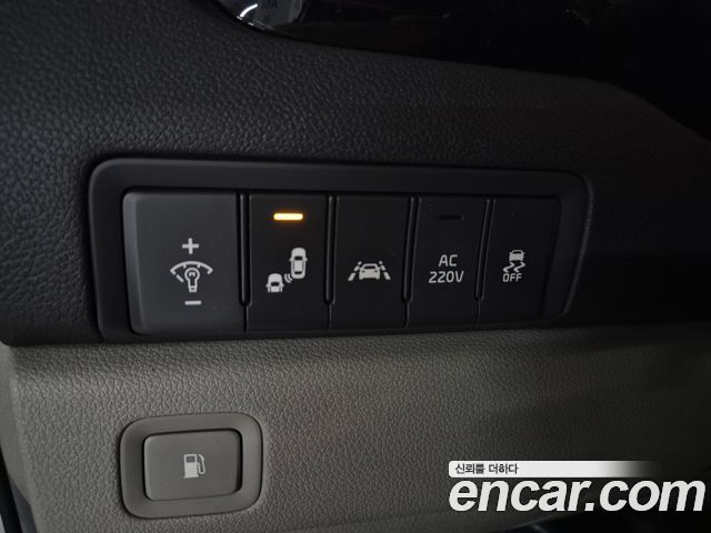 Kia Canival 2018 — photo 17
