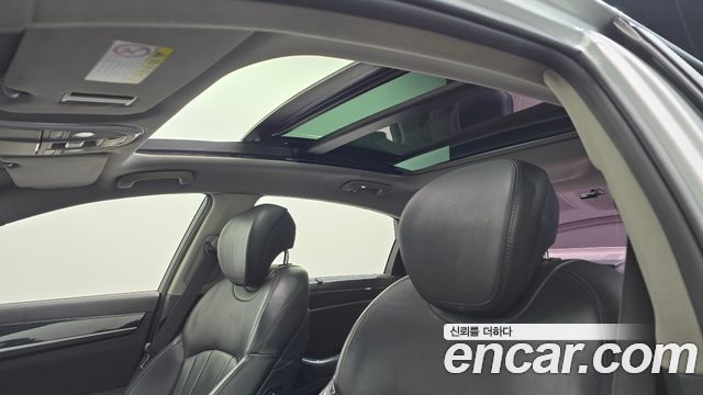 Hyundai Genesis 2015 — photo 17