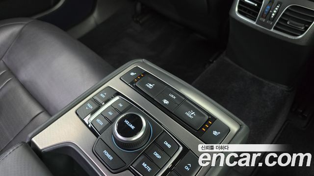 Hyundai Genesis 2015 — photo 19