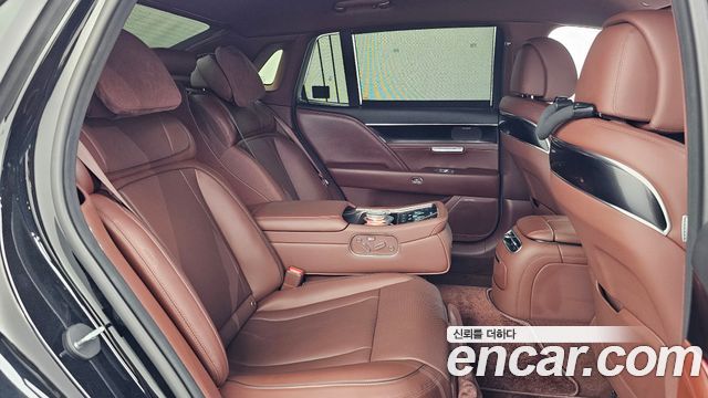 Genesis G90 2023 — photo 12