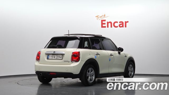 Mini Cooper 2015 — photo 2