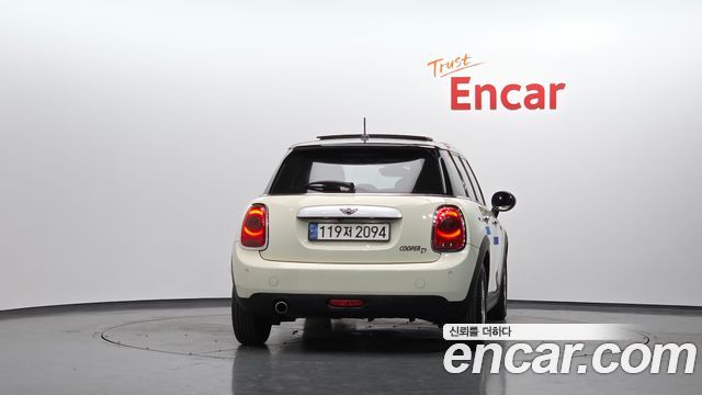 Mini Cooper 2015 — photo 4