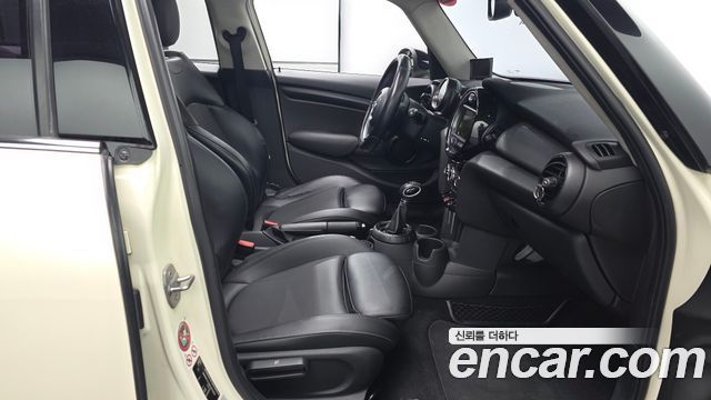 Mini Cooper 2015 — photo 11