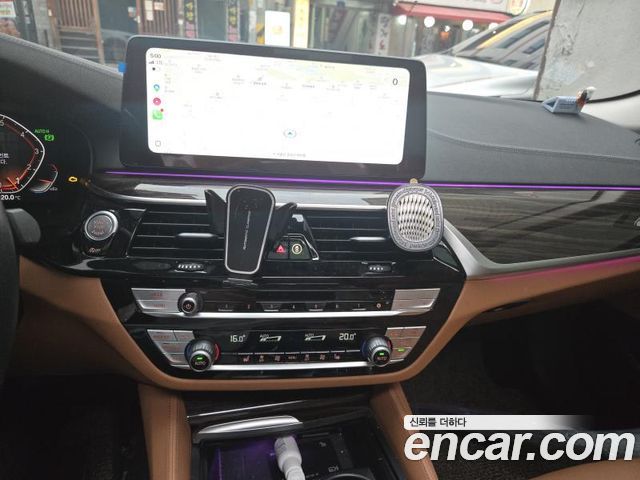 BMW 5-Series 2022 — photo 5