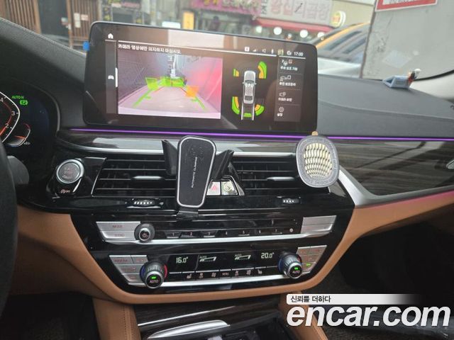 BMW 5-Series 2022 — photo 6