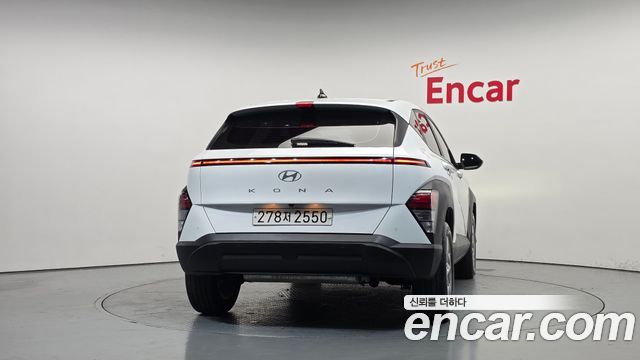 Hyundai Kona 2023 — photo 4