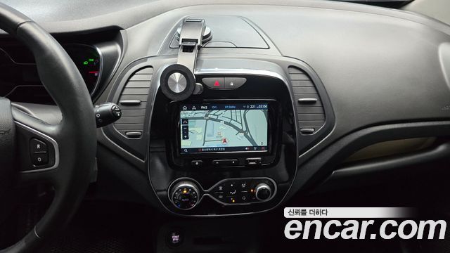 Renault Korea QM3 2018 — photo 14