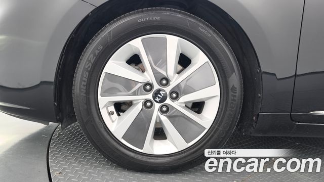 Kia K7 2017 — photo 5