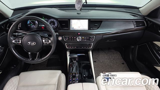 Kia K7 2017 — photo 10