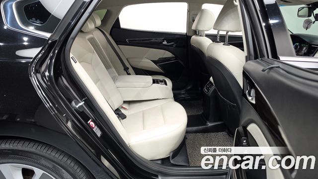 Kia K7 2017 — photo 17