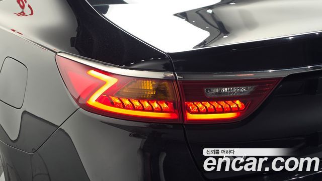 Kia K7 2017 — photo 9