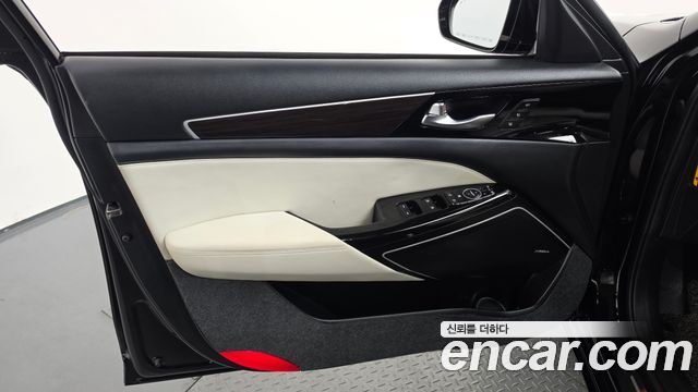 Kia K7 2017 — photo 14