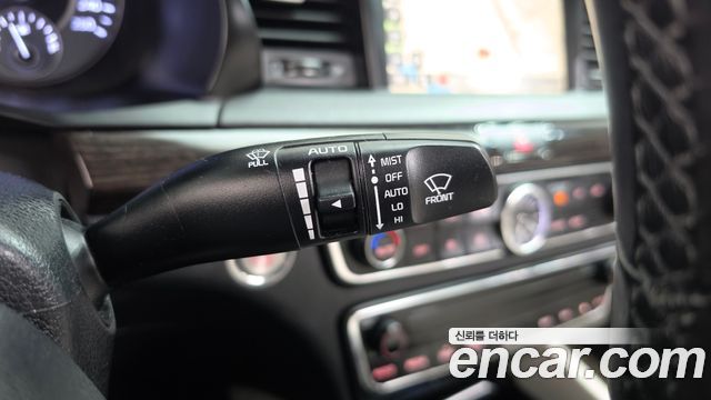 Kia K7 2017 — photo 29