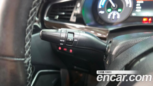 Kia K7 2017 — photo 30