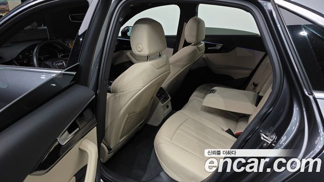 Audi A4 2021 — photo 15