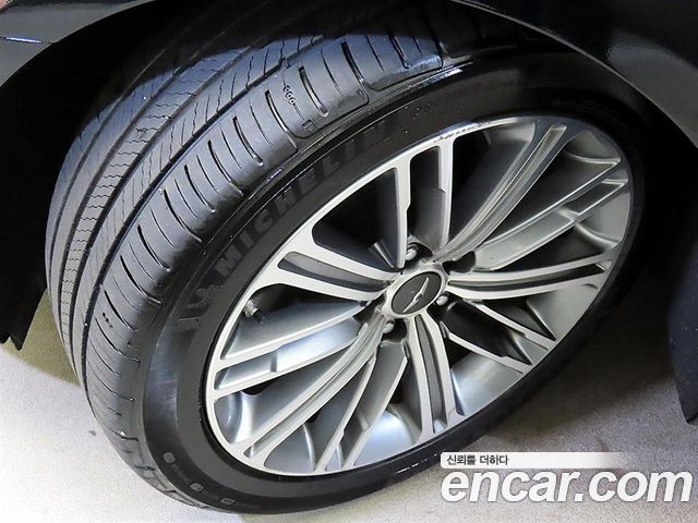 Genesis G80 2017 — photo 20