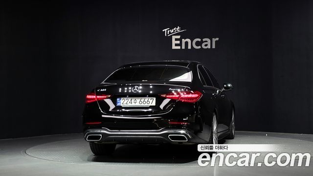 Mercedes-Benz C-Class 2023 — photo 4