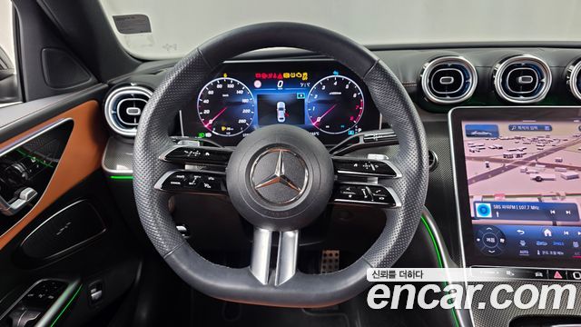 Mercedes-Benz C-Class 2023 — photo 19