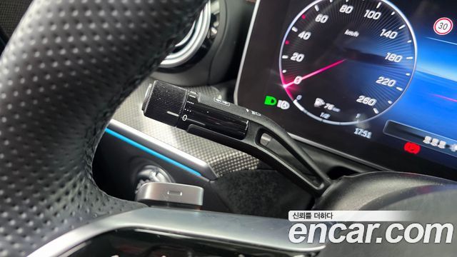 Mercedes-Benz C-Class 2023 — photo 28