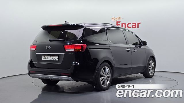 Kia Canival 2018 — photo 2
