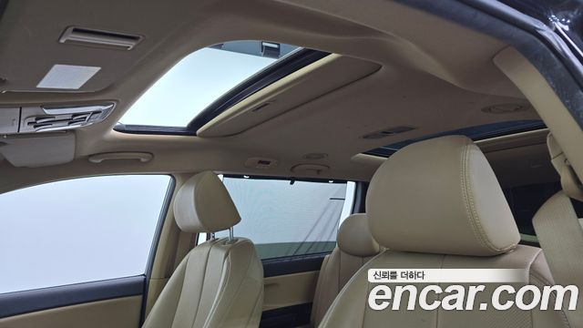 Kia Canival 2018 — photo 23
