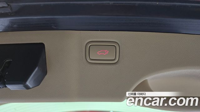 Kia Canival 2018 — photo 24