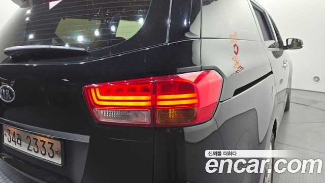 Kia Canival 2018 — photo 9