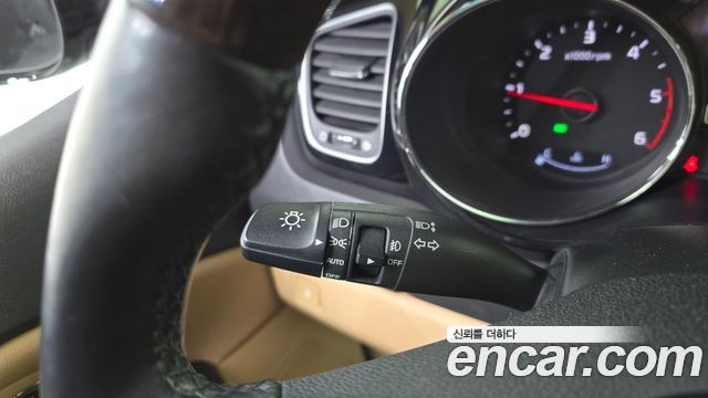 Kia Canival 2018 — photo 34
