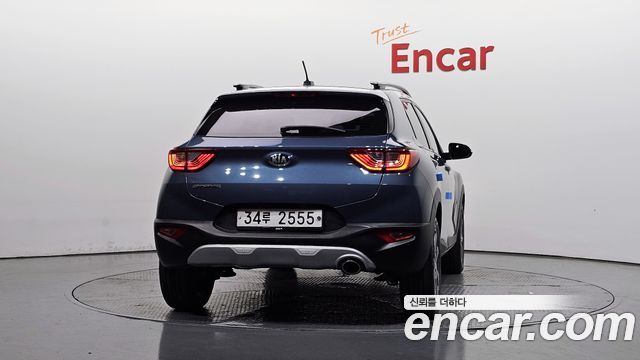 Kia Stonic 2018 — photo 4