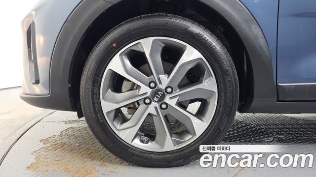 Kia Stonic 2018 — photo 5