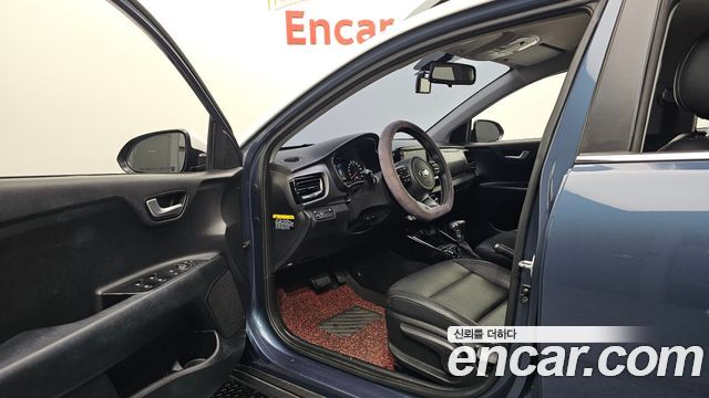 Kia Stonic 2018 — photo 10