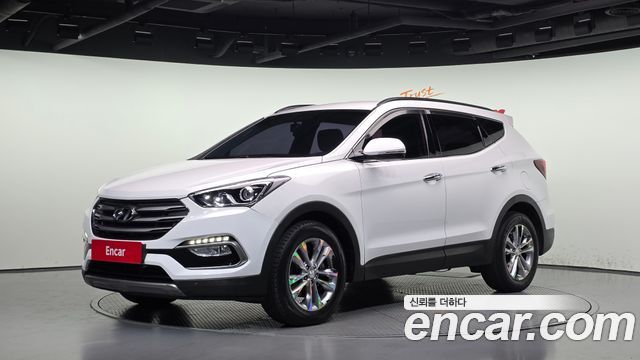 Hyundai Santafe 2017 — photo 1