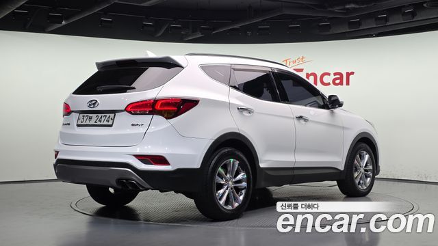 Hyundai Santafe 2017 — photo 2