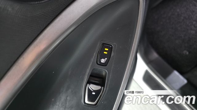 Hyundai Santafe 2017 — photo 18